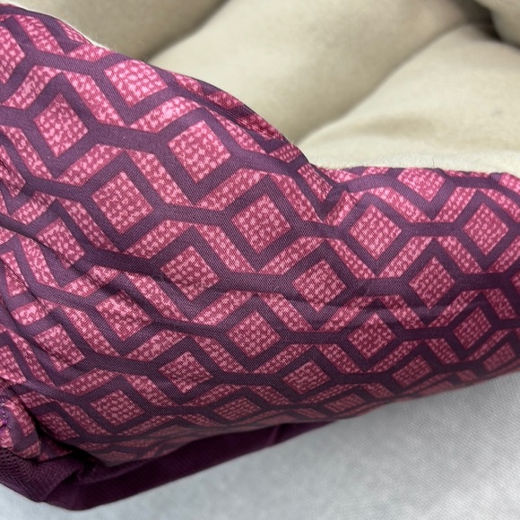 Cozy Tan and Pink Pet Small Bed - Picture 2 of 12